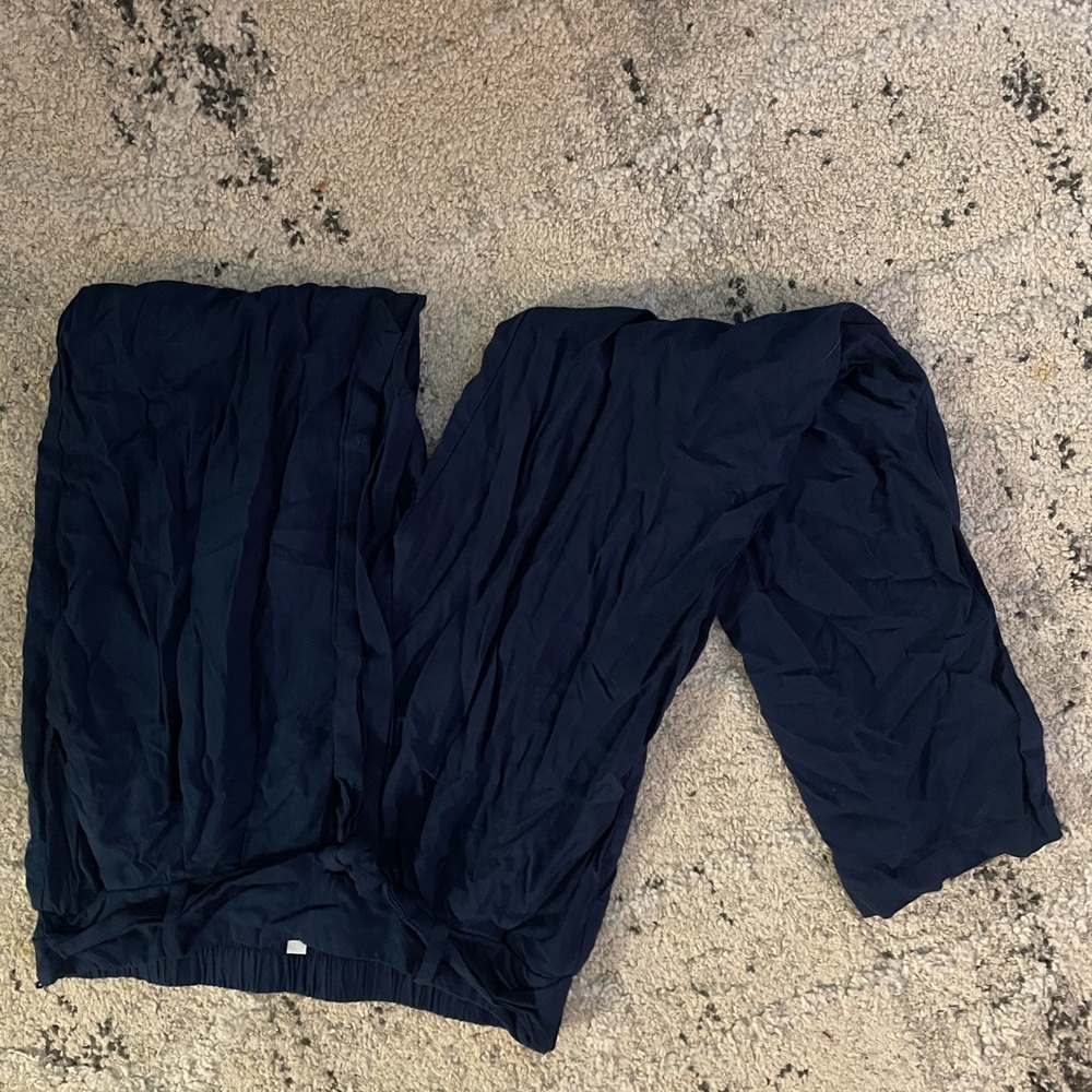 Dark blue tie pants